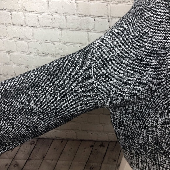 Anthropology Kaiser Slouchy Hooded Pull Over Sz XS - Picture 3 of 5